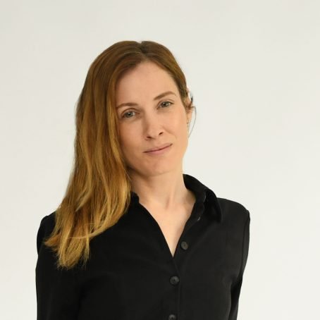 Claire-L-ost-411