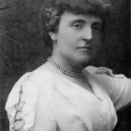 Frances-Hodgson-Burnett-646
