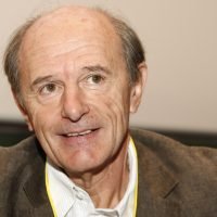 Jean-Louis-tienne-480